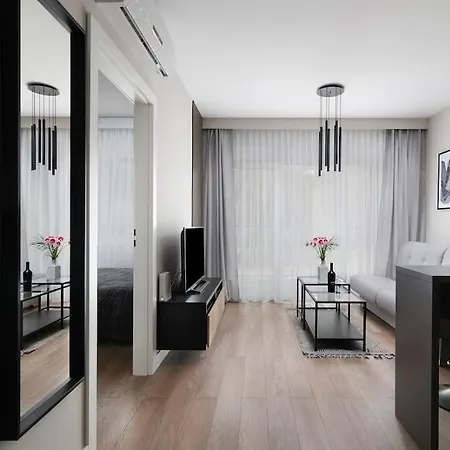 شقة Easy Rent - Wettera Ii, Free Parking, Stare Miasto, 24h Check-in لوبلين